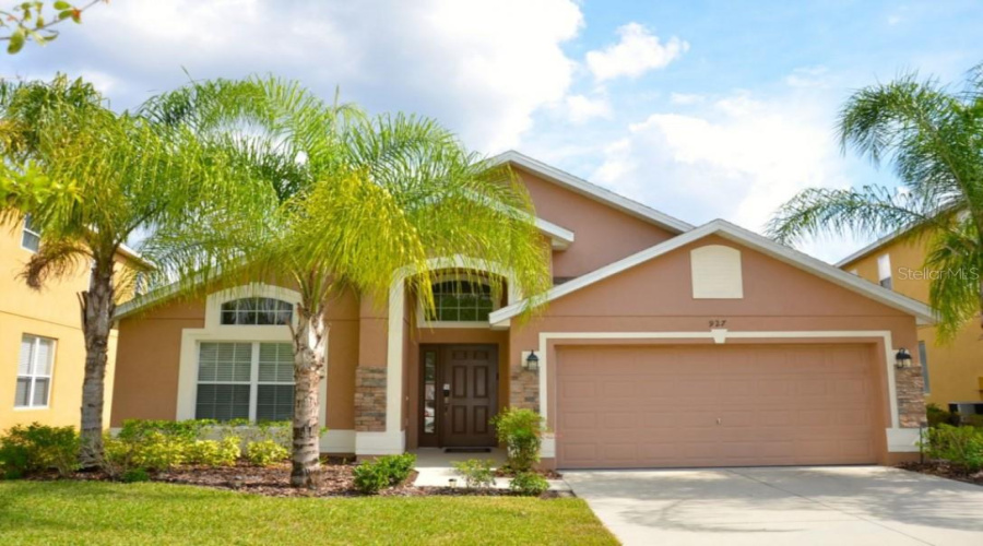 Davenport, Florida 33837, 4 Bedrooms Bedrooms, ,3 Bathroomsbathrooms,Residential,For Sale,Orange Cosmos,Mfro6134130