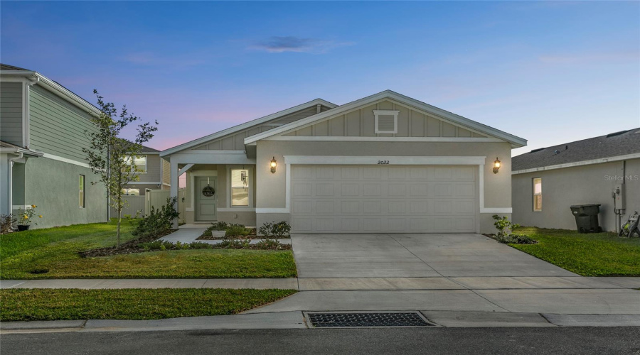 Davenport, Florida 33896, 4 Bedrooms Bedrooms, ,2 Bathroomsbathrooms,Residential,For Sale,Alluring,Mfro6282115