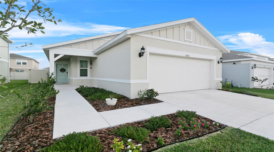 Davenport, Florida 33896, 4 Bedrooms Bedrooms, ,2 Bathroomsbathrooms,Residential,For Sale,Alluring,Mfro6282115