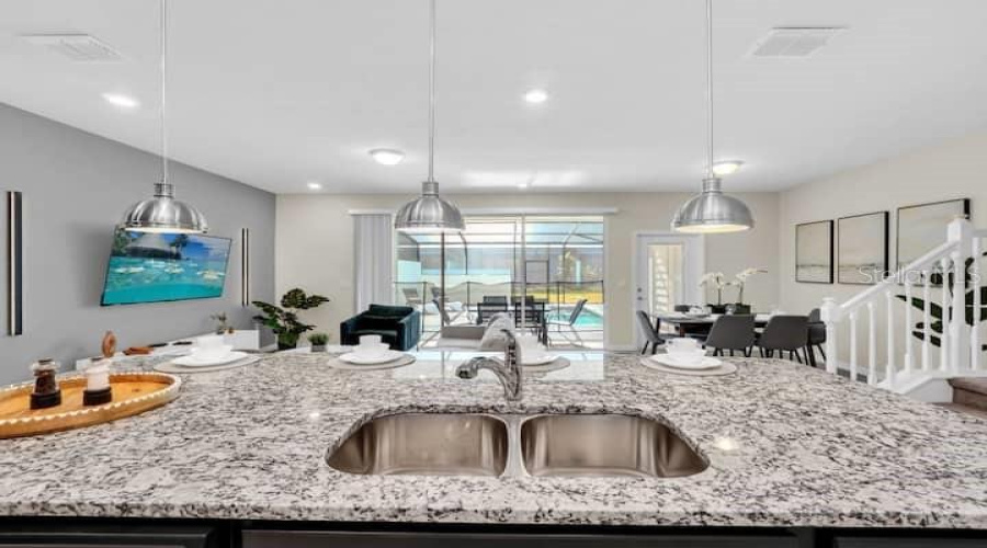 DAVENPORT, Florida 33897, 5 Bedrooms Bedrooms, ,4 BathroomsBathrooms,Residential,For Sale,LANA AVENUE,0,MFRO6283186