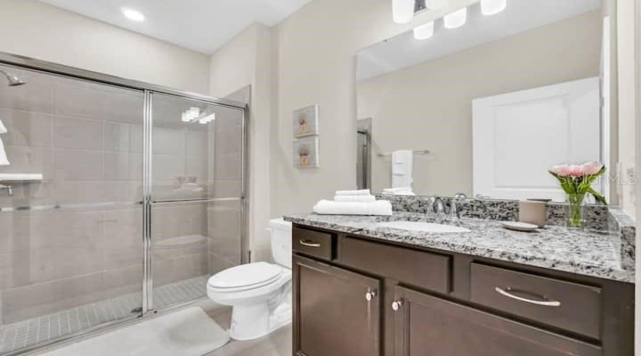 DAVENPORT, Florida 33897, 5 Bedrooms Bedrooms, ,4 BathroomsBathrooms,Residential,For Sale,LANA AVENUE,0,MFRO6283186
