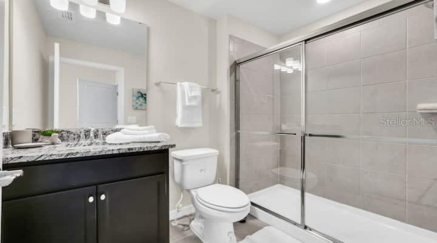 DAVENPORT, Florida 33897, 5 Bedrooms Bedrooms, ,4 BathroomsBathrooms,Residential,For Sale,LANA AVENUE,0,MFRO6283186