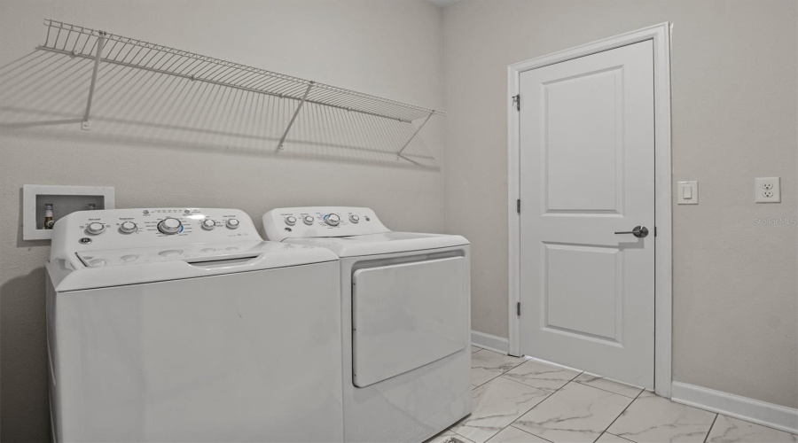 Davenport, Florida 33896, 5 Bedrooms Bedrooms, ,5 Bathroomsbathrooms,Residential,For Sale,Whistling Straits,Mfrs5121174