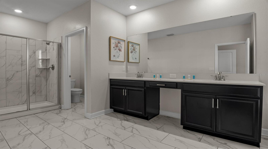 Davenport, Florida 33896, 5 Bedrooms Bedrooms, ,5 Bathroomsbathrooms,Residential,For Sale,Whistling Straits,Mfrs5121174