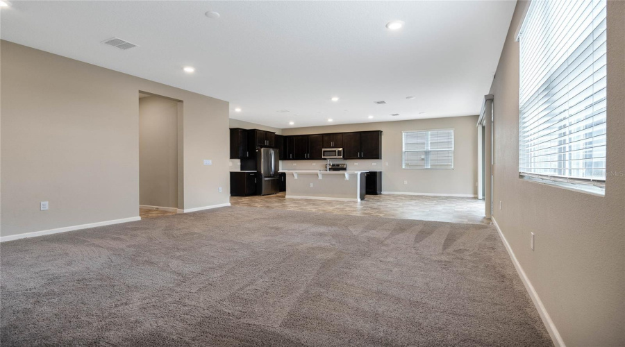 Davenport, Florida 33837, 5 Bedrooms Bedrooms, ,3 Bathroomsbathrooms,Residential,For Sale,Sugarwood,Mfrs5121228