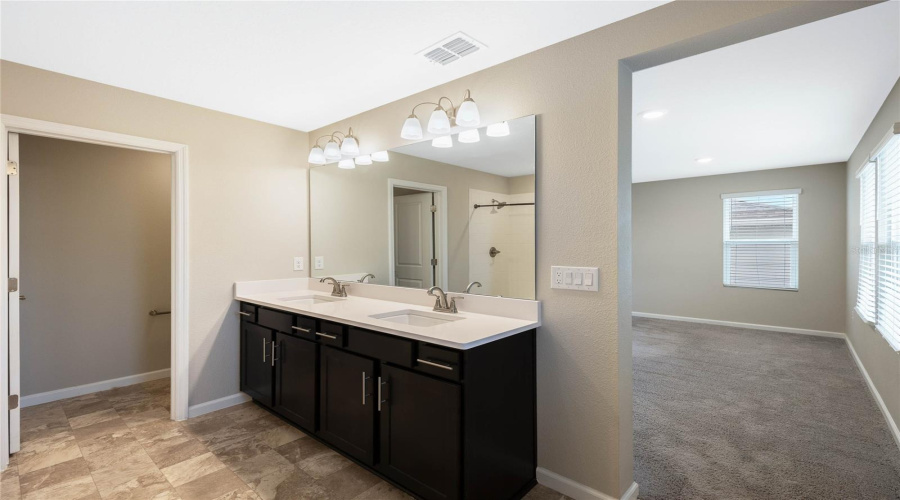 Davenport, Florida 33837, 5 Bedrooms Bedrooms, ,3 Bathroomsbathrooms,Residential,For Sale,Sugarwood,Mfrs5121228
