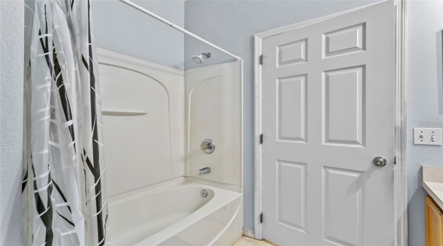 Davenport, Florida 33896, 4 Bedrooms Bedrooms, ,3 Bathroomsbathrooms,Residential,For Sale,Sand Ridge,Mfrs5121263