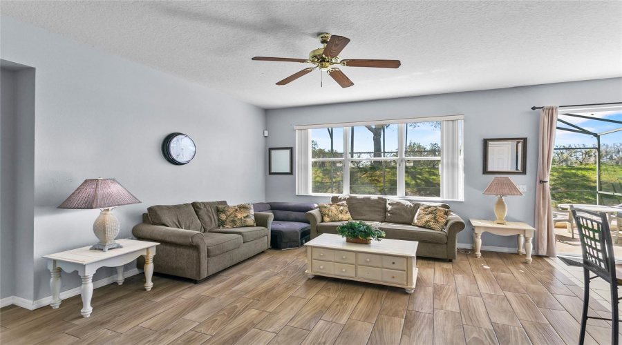 Davenport, Florida 33896, 4 Bedrooms Bedrooms, ,3 Bathroomsbathrooms,Residential,For Sale,Sand Ridge,Mfrs5121263