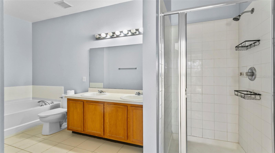 Davenport, Florida 33896, 4 Bedrooms Bedrooms, ,3 Bathroomsbathrooms,Residential,For Sale,Sand Ridge,Mfrs5121263