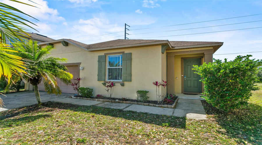 Davenport, Florida 33896, 4 Bedrooms Bedrooms, ,3 Bathroomsbathrooms,Residential,For Sale,Sand Ridge,Mfrs5121263