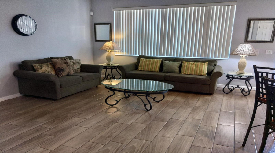 Davenport, Florida 33896, 4 Bedrooms Bedrooms, ,3 Bathroomsbathrooms,Residential,For Sale,Sand Ridge,Mfrs5121263