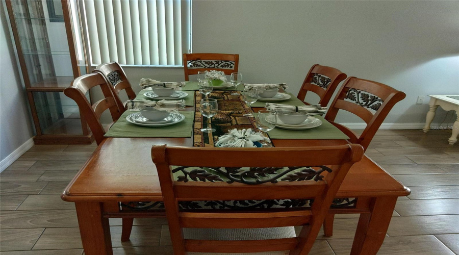 Davenport, Florida 33896, 4 Bedrooms Bedrooms, ,3 Bathroomsbathrooms,Residential,For Sale,Sand Ridge,Mfrs5121263