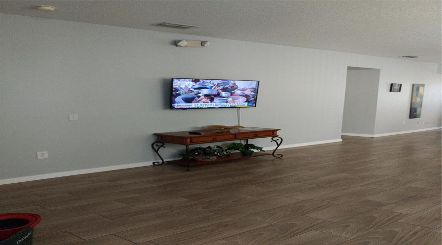 Davenport, Florida 33896, 4 Bedrooms Bedrooms, ,3 Bathroomsbathrooms,Residential,For Sale,Sand Ridge,Mfrs5121263