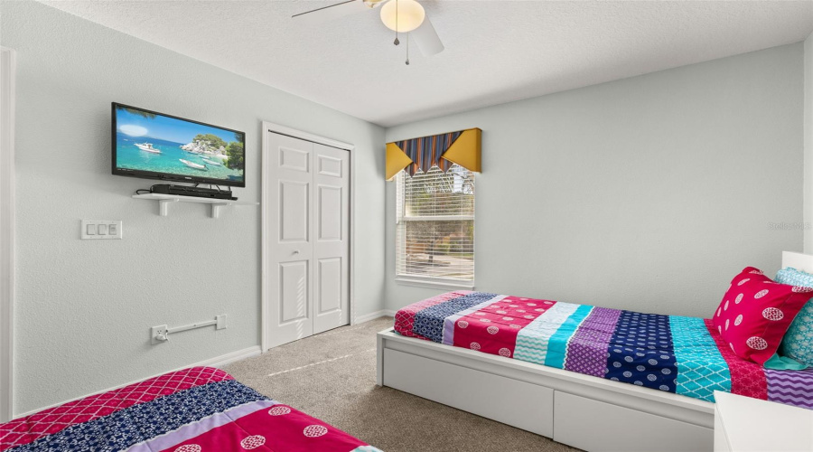 DAVENPORT, Florida 33837, 5 Bedrooms Bedrooms, ,3 BathroomsBathrooms,Residential,For Sale,TIGERLILY,0,MFRS5121236