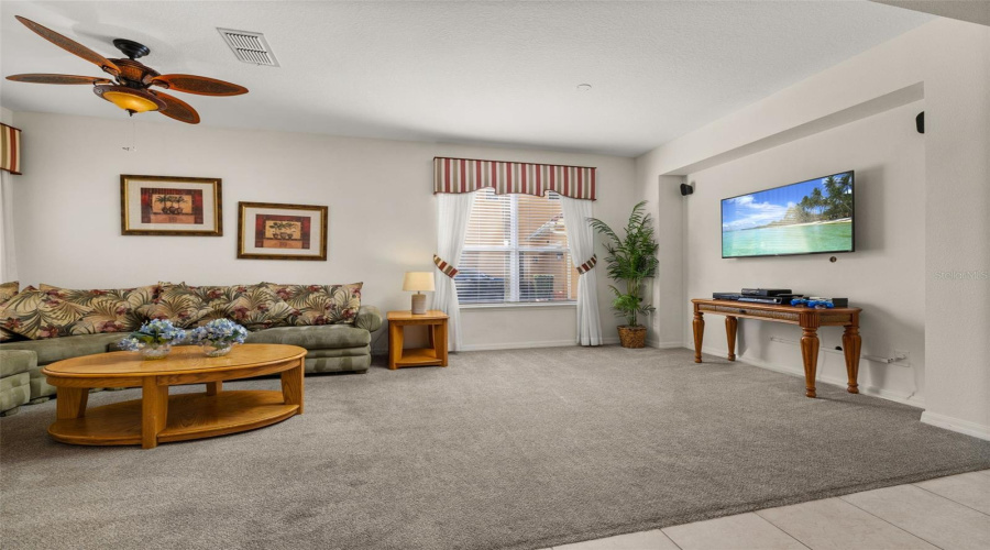 DAVENPORT, Florida 33837, 5 Bedrooms Bedrooms, ,3 BathroomsBathrooms,Residential,For Sale,TIGERLILY,0,MFRS5121236