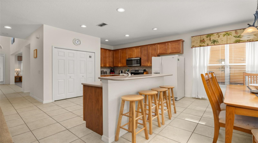 DAVENPORT, Florida 33837, 5 Bedrooms Bedrooms, ,3 BathroomsBathrooms,Residential,For Sale,TIGERLILY,0,MFRS5121236