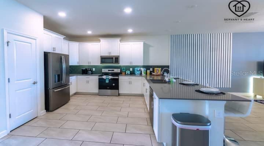 Kissimmee, Florida 34746, 8 Bedrooms Bedrooms, ,5 Bathroomsbathrooms,Residential,For Sale,Bookmark,Mfra4641805