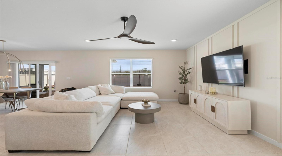 Kissimmee, Florida 34746, 4 Bedrooms Bedrooms, ,3 Bathroomsbathrooms,Residential,For Sale,Blue Hammock,Mfro6283526