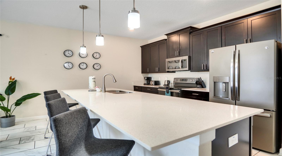 KISSIMMEE, Florida 34746, 4 Bedrooms Bedrooms, ,3 BathroomsBathrooms,Residential,For Sale,ROMEO,0,MFRO6283639