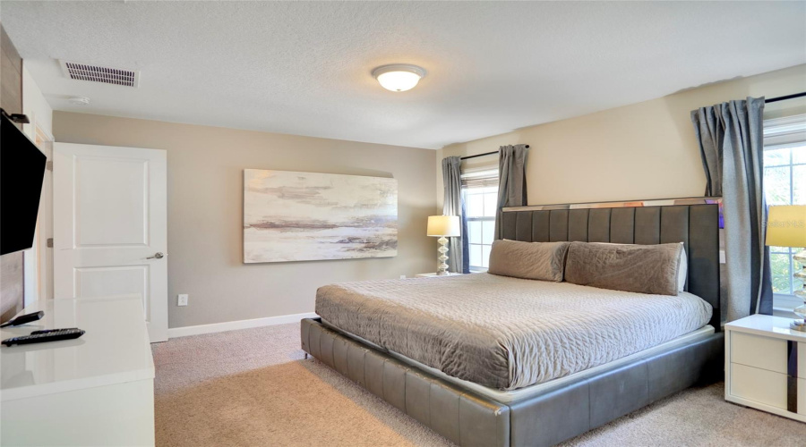 KISSIMMEE, Florida 34746, 4 Bedrooms Bedrooms, ,3 BathroomsBathrooms,Residential,For Sale,ROMEO,0,MFRO6283639