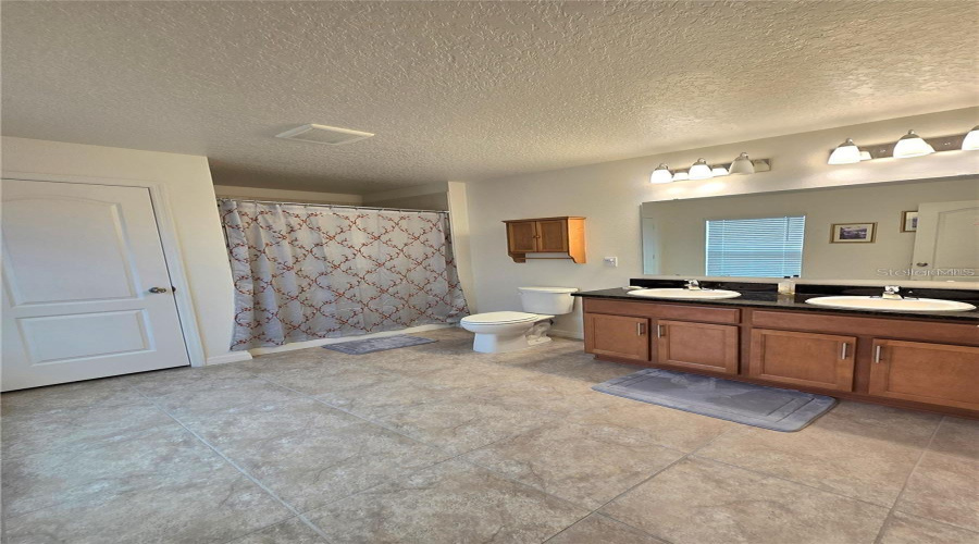 KISSIMMEE, Florida 34746, 4 Bedrooms Bedrooms, ,3 BathroomsBathrooms,Residential,For Sale,CASA DEL REY,0,MFRO6283558