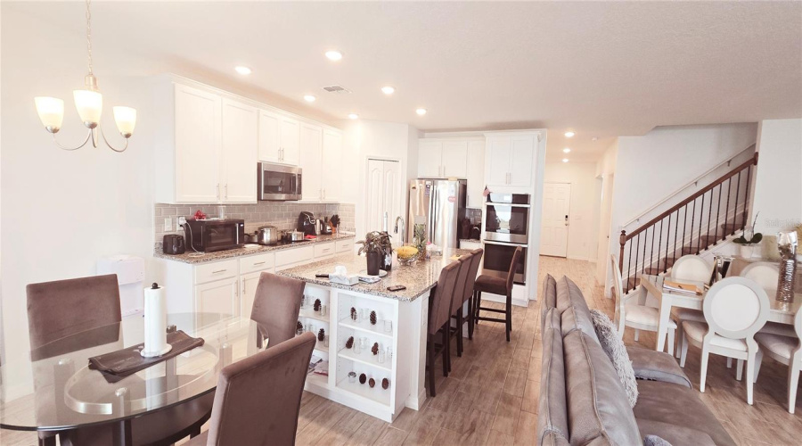 DAVENPORT, Florida 33837, 5 Bedrooms Bedrooms, ,3 BathroomsBathrooms,Residential,For Sale,TAFT,0,MFRO6283517