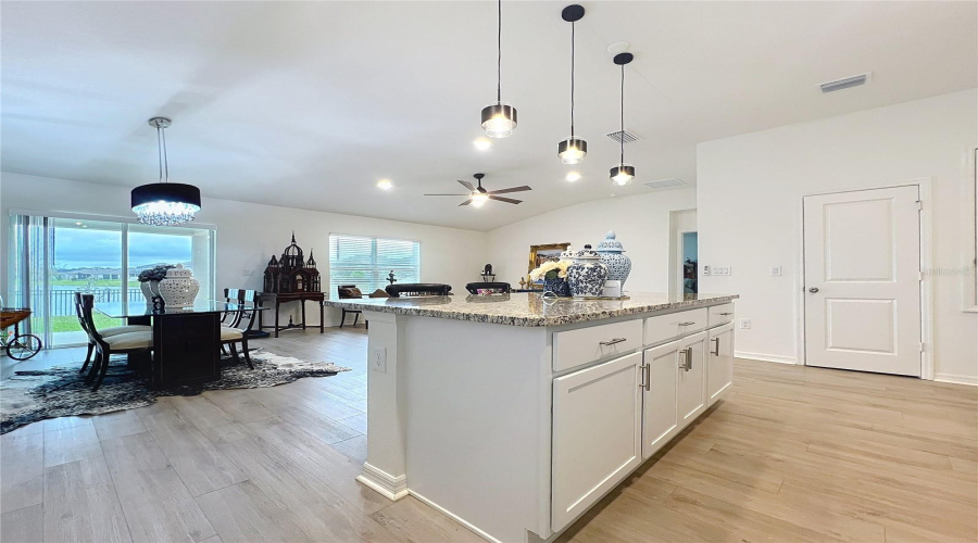 DAVENPORT, Florida 33896, 4 Bedrooms Bedrooms, ,2 BathroomsBathrooms,Residential,For Sale,VENICE,0,MFRS5121170