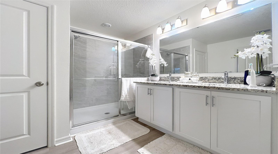 DAVENPORT, Florida 33896, 4 Bedrooms Bedrooms, ,2 BathroomsBathrooms,Residential,For Sale,VENICE,0,MFRS5121170