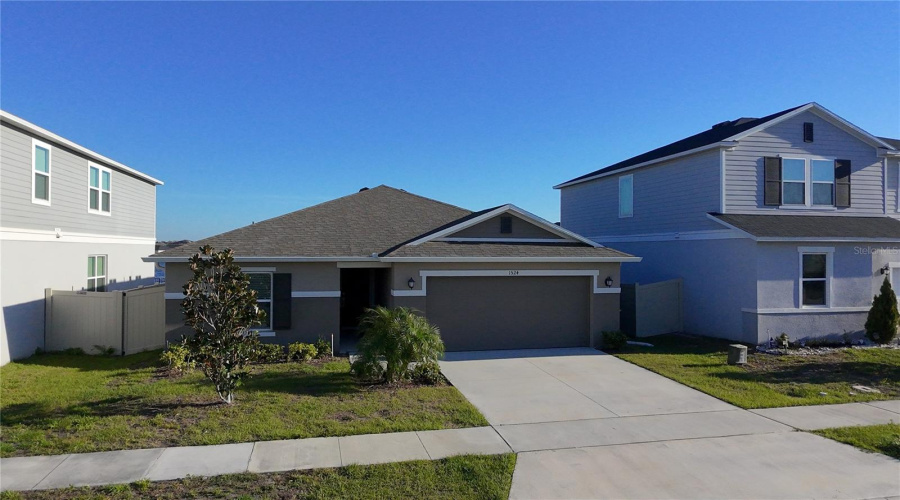 DAVENPORT, Florida 33896, 4 Bedrooms Bedrooms, ,2 BathroomsBathrooms,Residential,For Sale,VENICE,0,MFRS5121170