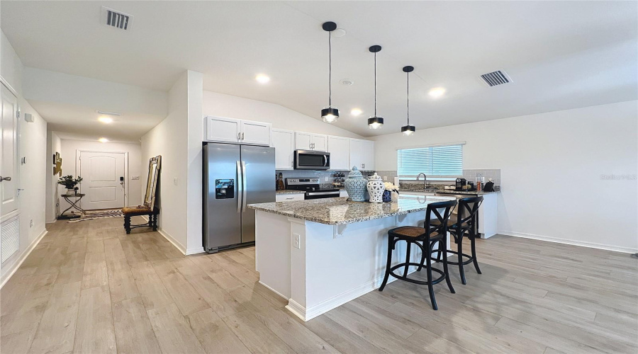 DAVENPORT, Florida 33896, 4 Bedrooms Bedrooms, ,2 BathroomsBathrooms,Residential,For Sale,VENICE,0,MFRS5121170