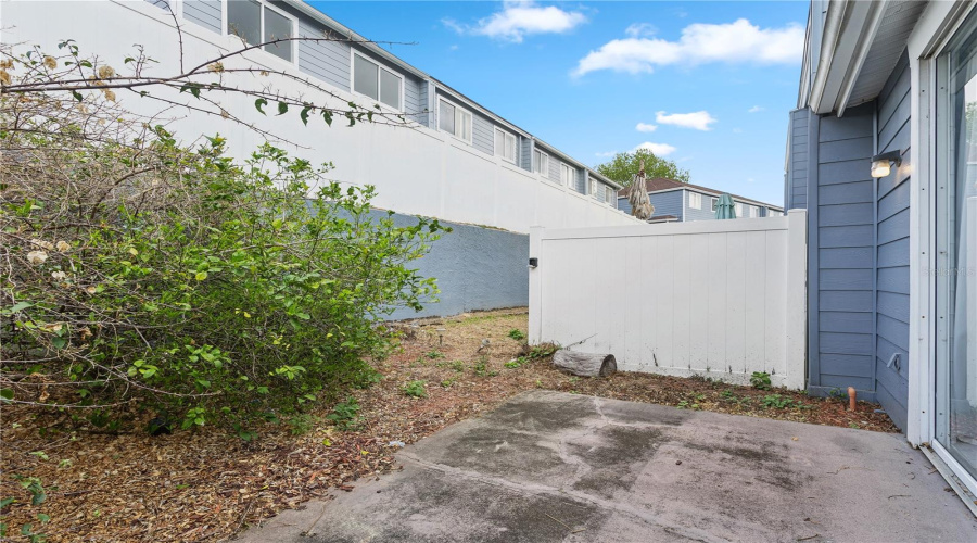 DAVENPORT, Florida 33897, 3 Bedrooms Bedrooms, ,3 BathroomsBathrooms,Residential,For Sale,COCO PLUM,0,MFRO6282113