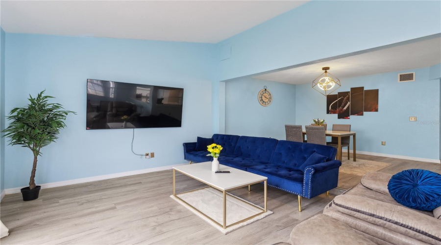 DAVENPORT, Florida 33897, 3 Bedrooms Bedrooms, ,3 BathroomsBathrooms,Residential,For Sale,COCO PLUM,0,MFRO6282113