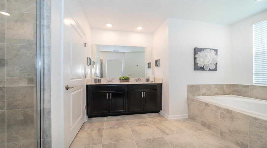 DAVENPORT, Florida 33896, 2 Bedrooms Bedrooms, ,2 BathroomsBathrooms,Residential,For Sale,SPLASH SHOT,0,MFRO6232485