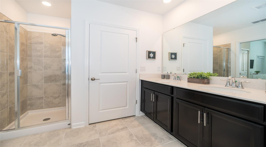 DAVENPORT, Florida 33896, 2 Bedrooms Bedrooms, ,2 BathroomsBathrooms,Residential,For Sale,SPLASH SHOT,0,MFRO6232485