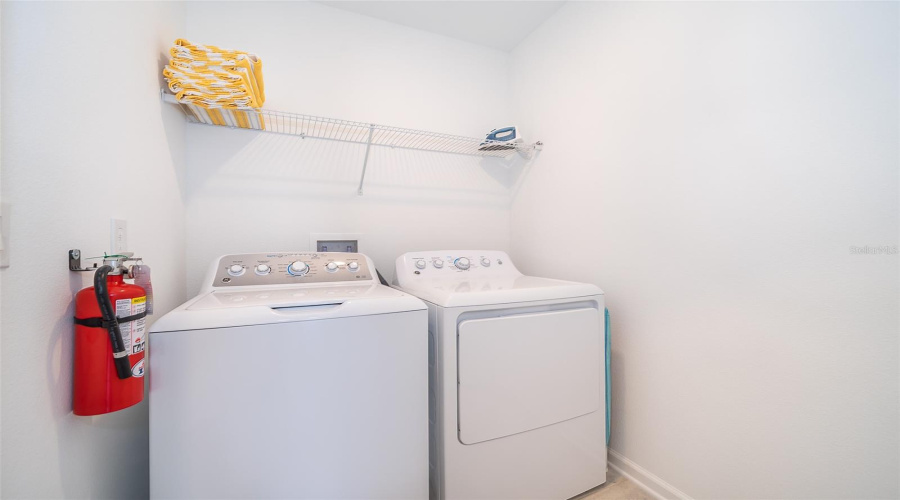 DAVENPORT, Florida 33896, 2 Bedrooms Bedrooms, ,2 BathroomsBathrooms,Residential,For Sale,SPLASH SHOT,0,MFRO6232485