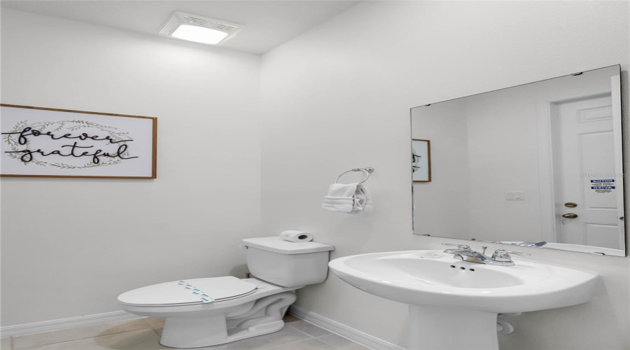 KISSIMMEE, Florida 34747, 5 Bedrooms Bedrooms, ,4 BathroomsBathrooms,Residential,For Sale,TROPICAL PALMS,0,MFRS5121304