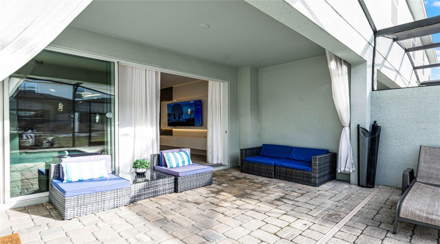 KISSIMMEE, Florida 34747, 5 Bedrooms Bedrooms, ,4 BathroomsBathrooms,Residential,For Sale,TROPICAL PALMS,0,MFRS5121304