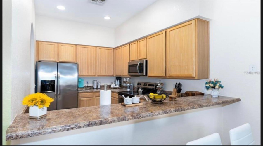 KISSIMMEE, Florida 34747, 3 Bedrooms Bedrooms, ,2 BathroomsBathrooms,Residential,For Sale,TREASURE TROVE,MFRO6284004