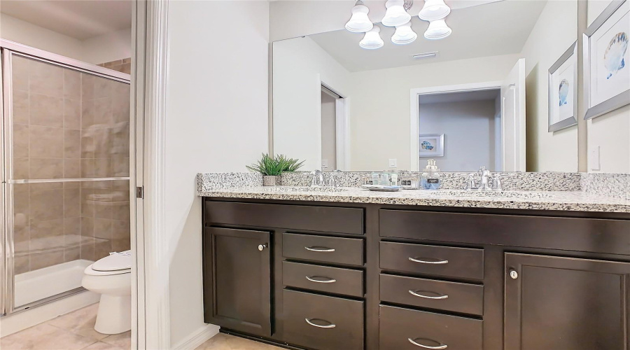 KISSIMMEE, Florida 34747, 8 Bedrooms Bedrooms, ,6 BathroomsBathrooms,Residential,For Sale,LIMA,0,MFRO6283888