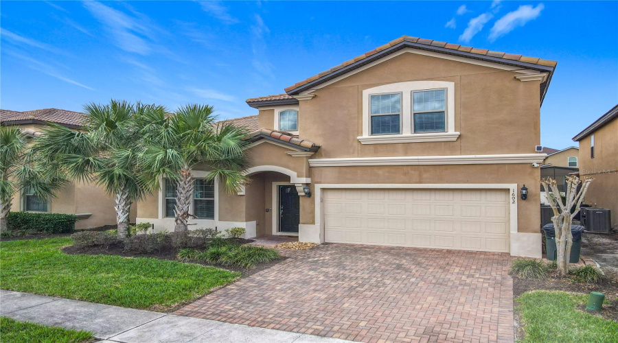 KISSIMMEE, Florida 34747, 8 Bedrooms Bedrooms, ,6 BathroomsBathrooms,Residential,For Sale,LIMA,0,MFRO6283888