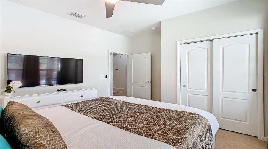 KISSIMMEE, Florida 34747, 8 Bedrooms Bedrooms, ,6 BathroomsBathrooms,Residential,For Sale,LIMA,0,MFRO6283888