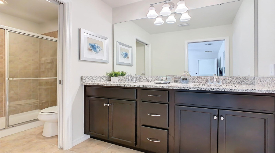 KISSIMMEE, Florida 34747, 8 Bedrooms Bedrooms, ,6 BathroomsBathrooms,Residential,For Sale,LIMA,0,MFRO6283888