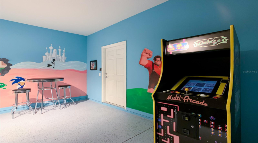 KISSIMMEE, Florida 34747, 8 Bedrooms Bedrooms, ,6 BathroomsBathrooms,Residential,For Sale,LIMA,0,MFRO6283888