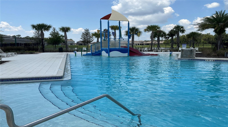 KISSIMMEE, Florida 34746, 3 Bedrooms Bedrooms, ,2 BathroomsBathrooms,Residential,For Sale,ROYAL POINT,0,MFRO6280136