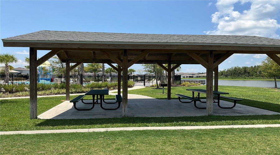 KISSIMMEE, Florida 34746, 3 Bedrooms Bedrooms, ,2 BathroomsBathrooms,Residential,For Sale,ROYAL POINT,0,MFRO6280136