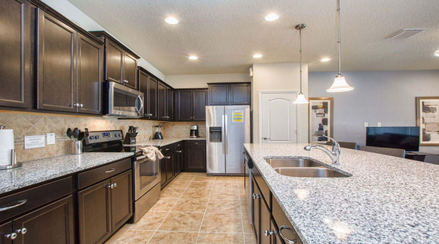 KISSIMMEE, Florida 34747, 5 Bedrooms Bedrooms, ,4 BathroomsBathrooms,Residential,For Sale,ADRIATICO,MFRS5121472