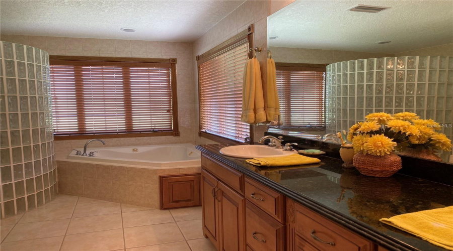 KISSIMMEE, Florida 34746, 3 Bedrooms Bedrooms, ,2 BathroomsBathrooms,Residential,For Sale,TWILIGHT,0,MFRS5121344