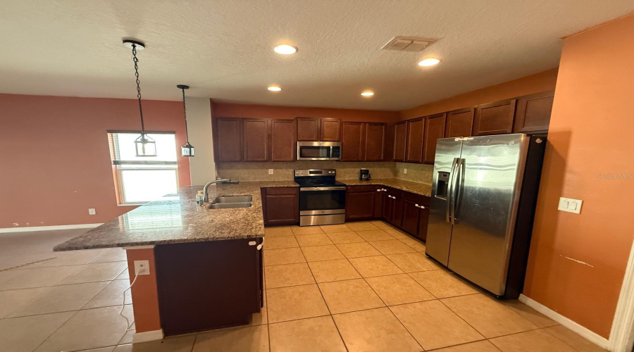 DAVENPORT, Florida 33837, 4 Bedrooms Bedrooms, ,2 BathroomsBathrooms,Residential,For Sale,SAMUEL,0,MFRO6283986