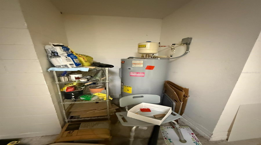 DAVENPORT, Florida 33837, 4 Bedrooms Bedrooms, ,2 BathroomsBathrooms,Residential,For Sale,SAMUEL,0,MFRO6283986