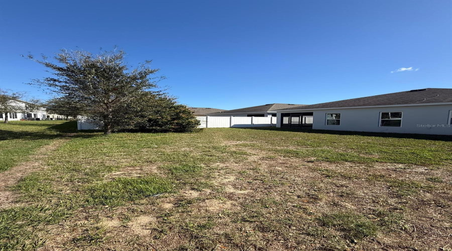 DAVENPORT, Florida 33837, 4 Bedrooms Bedrooms, ,2 BathroomsBathrooms,Residential,For Sale,SAMUEL,0,MFRO6283986